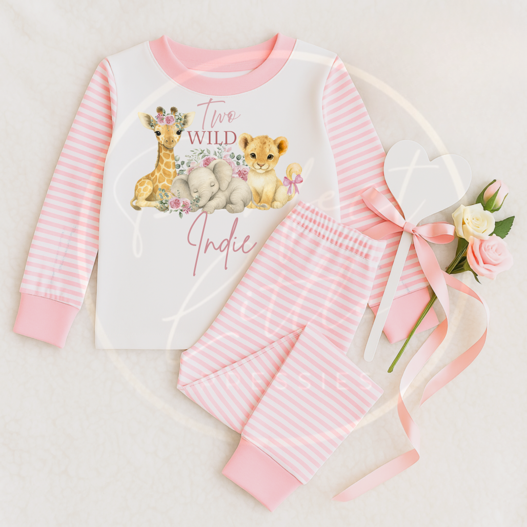 Pink pyjamas - Safari Theme