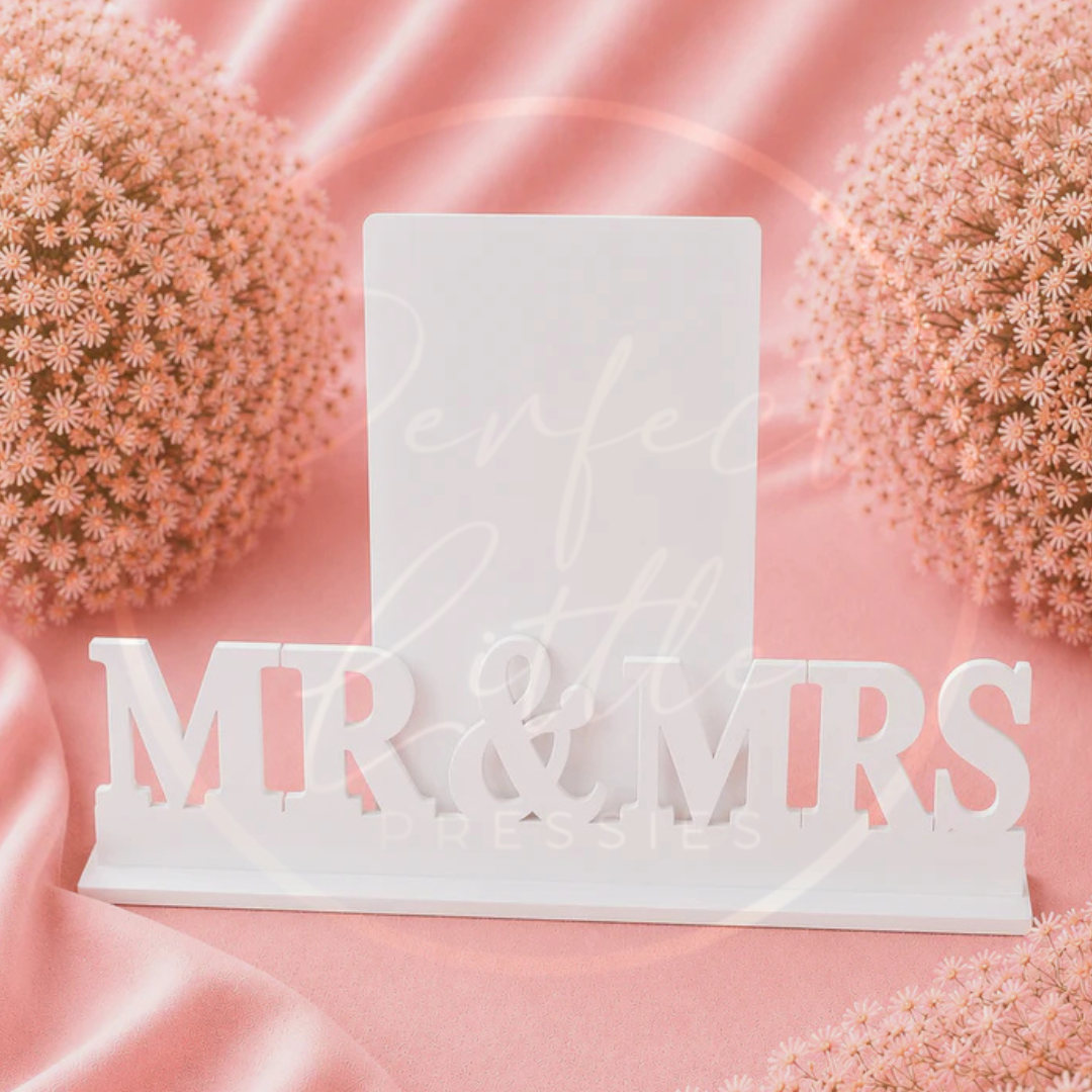Photo Stand - Mr & Mrs